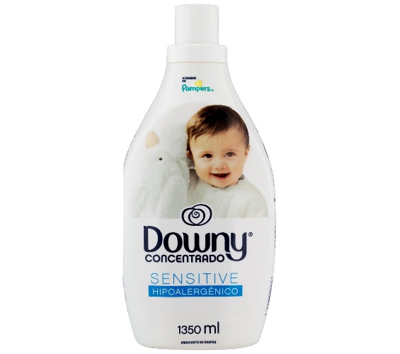 Amaciante de Roupa Concentrado Downy Sensitive Frasco 1350ml